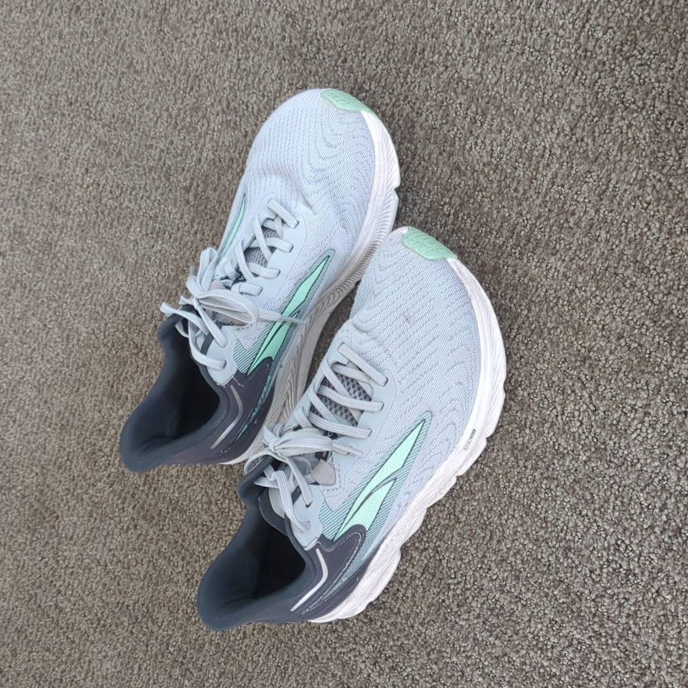 Altra Torin 6 Women's Size 9 Gray Black Teal Running Shoes Sneakers AL0A7R78220